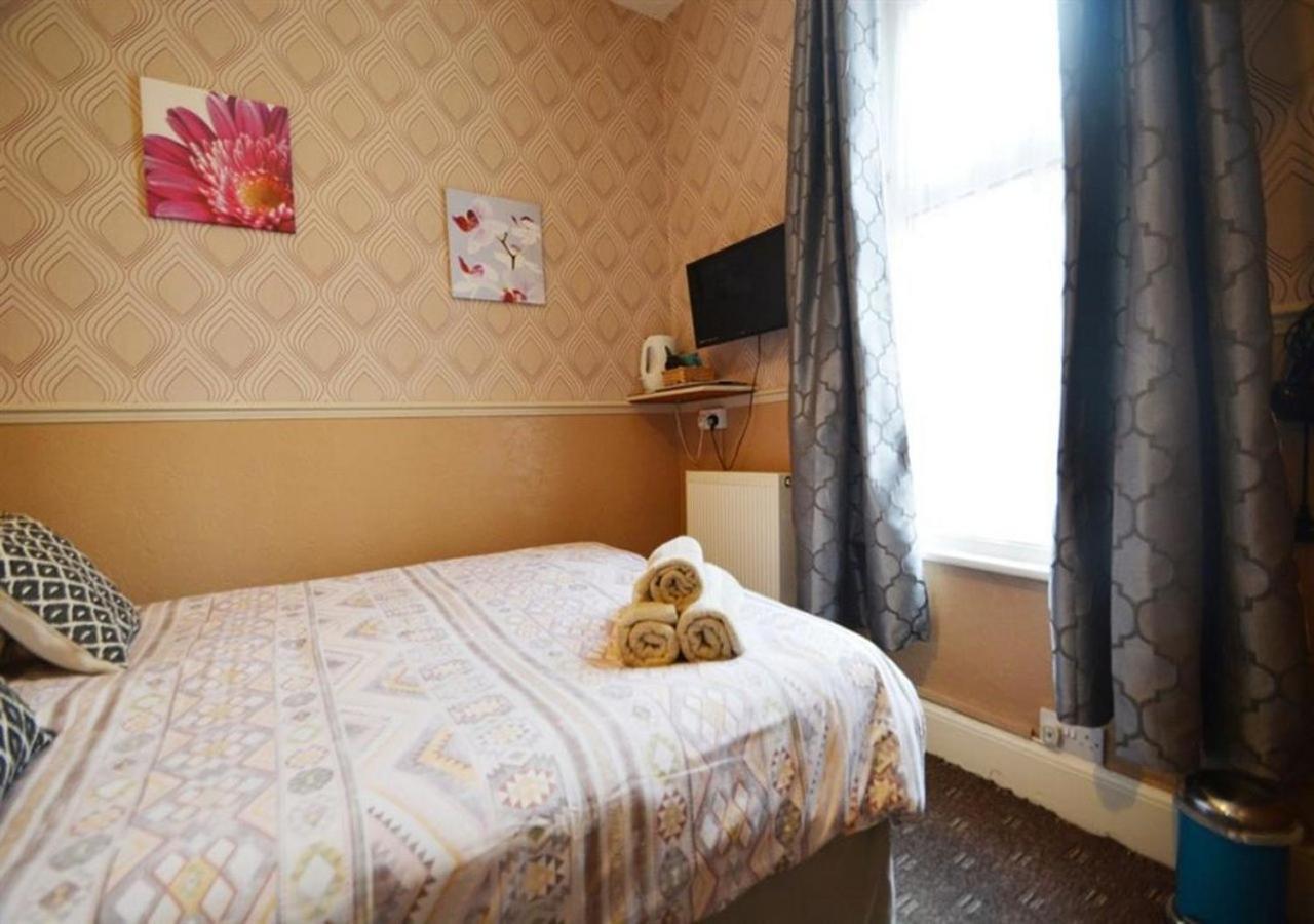 Bed & Breakfast The Chelston 2*